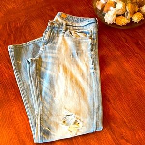 Anthropologie Boyfriend jeans - distressed